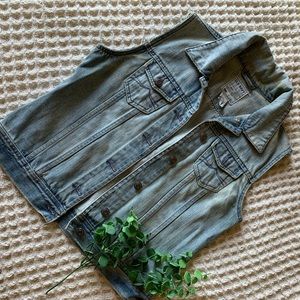 Old navy denim vest jacket